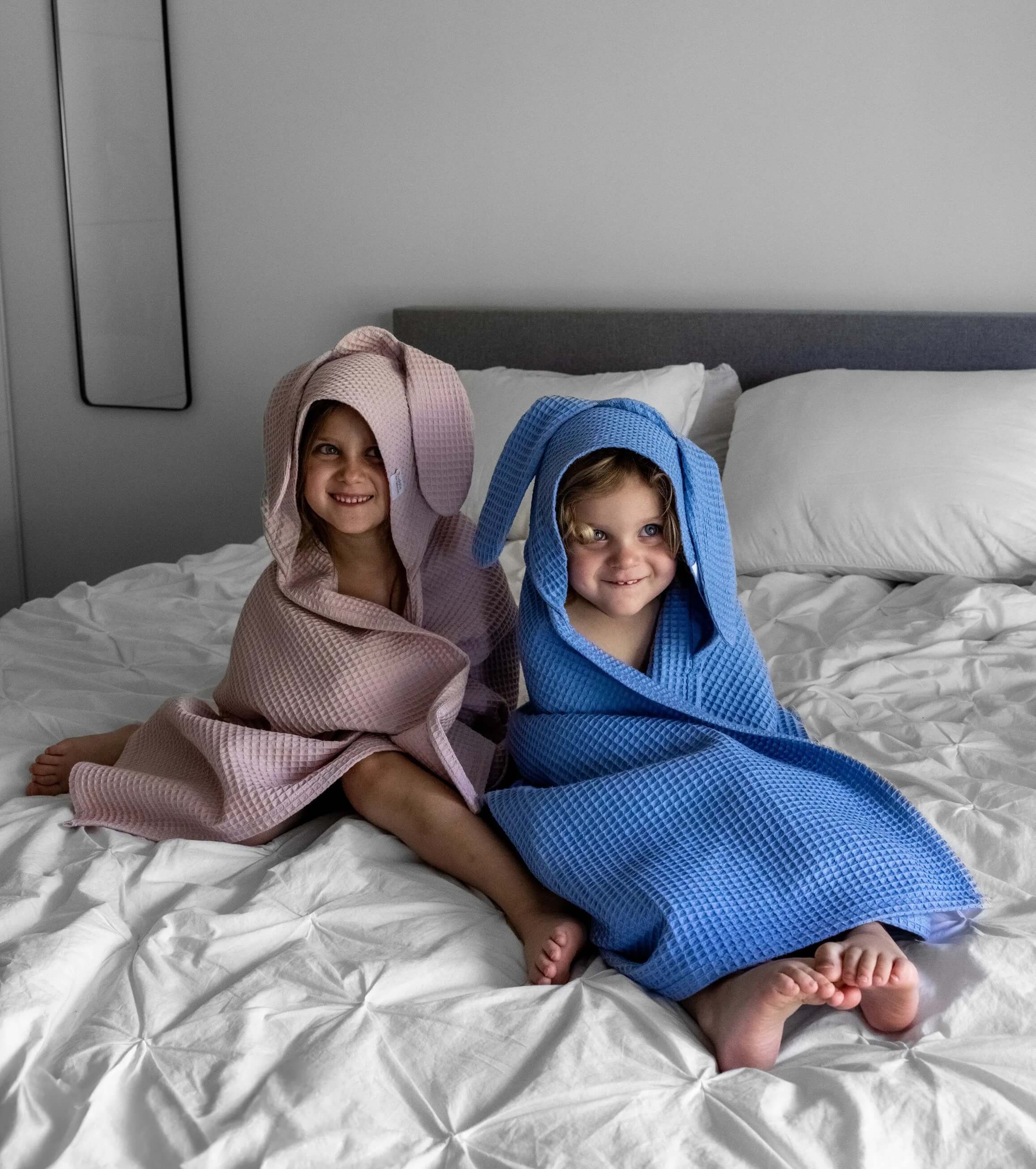Bio-Kinderhandtuch mit Hasenohren