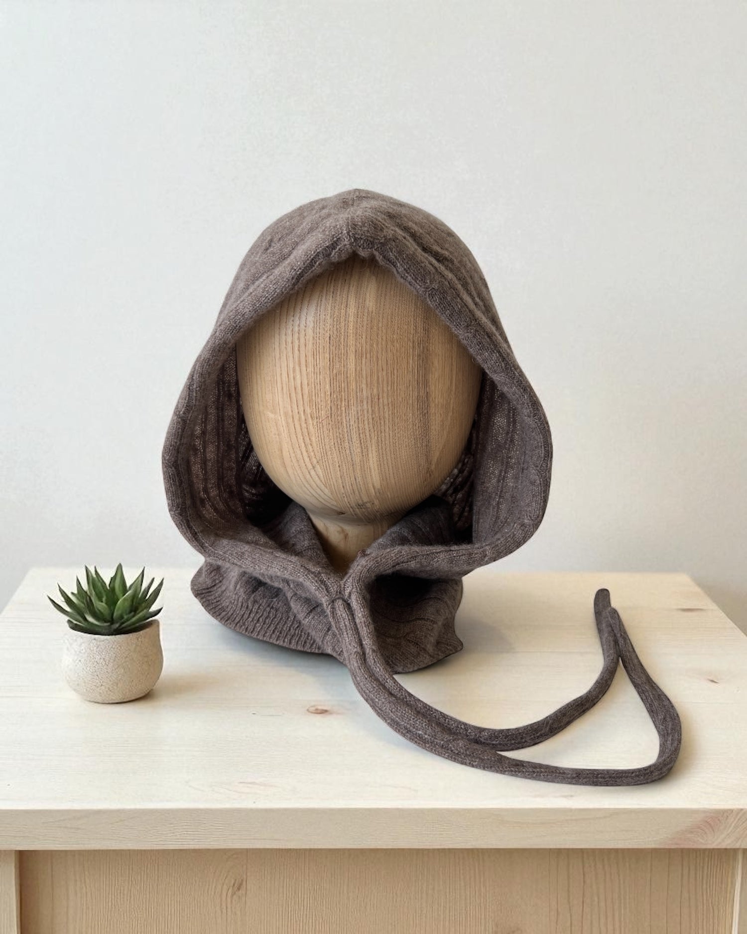 100% Cashmere Hood - Brown