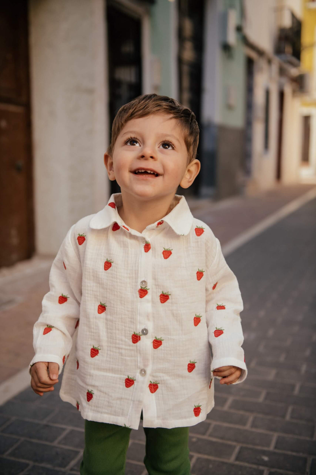 Muslin Shirt Strawberries - Roe & Joe