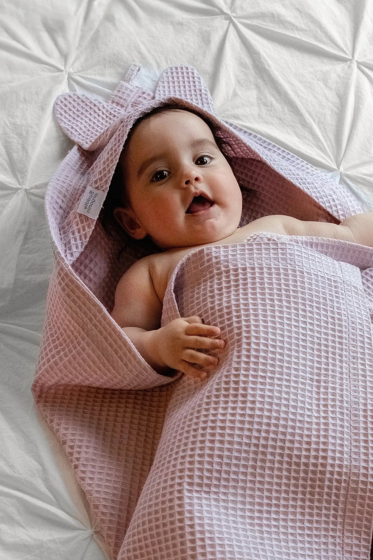 babybadetuch mit ohren pink nachhaltige babymode