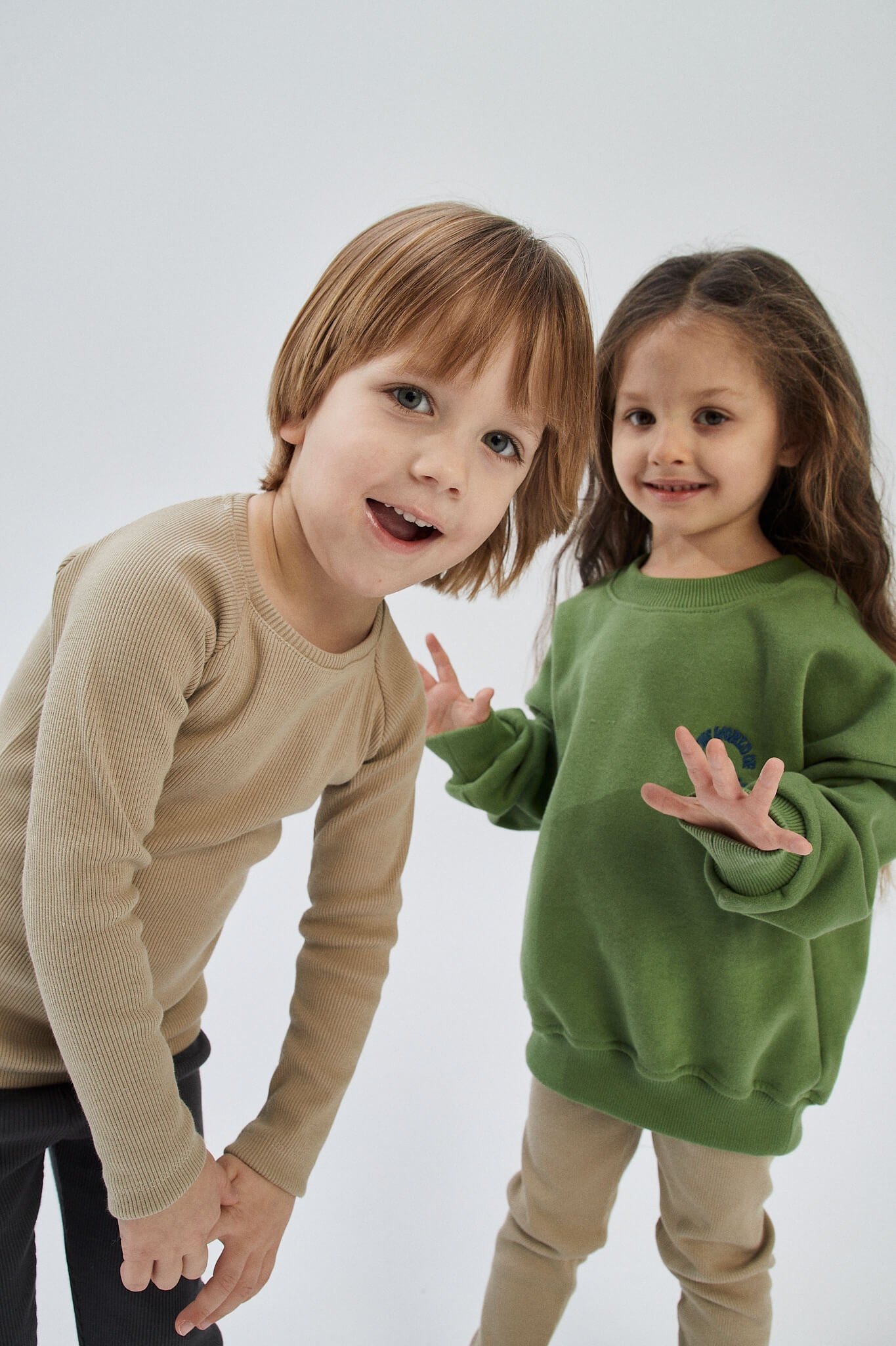 Green sweatshirt unisex